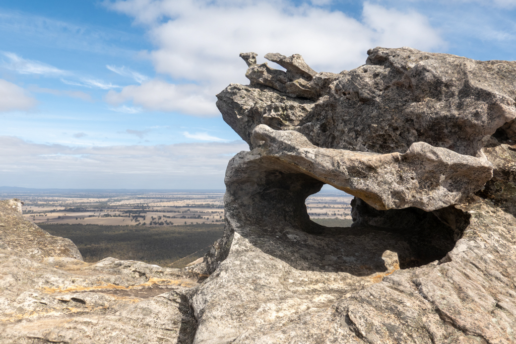 Blick durch das kleine "Martinsloch"...