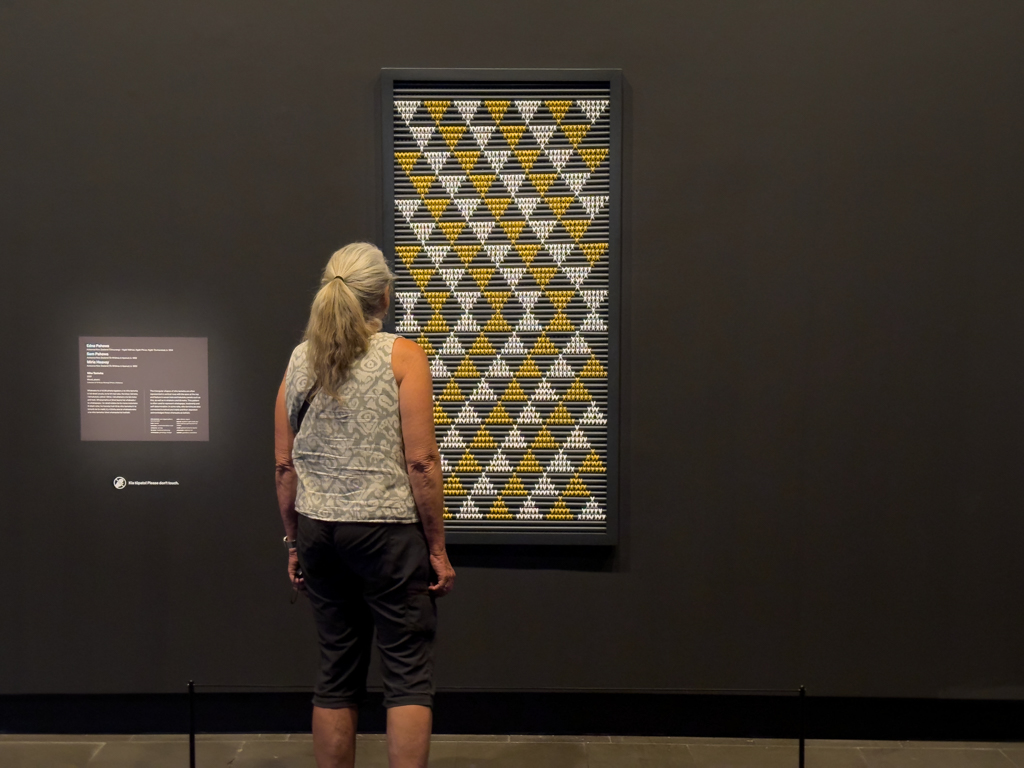 Mit Ma in der Art Gallery unterwegs auf Kulturtour