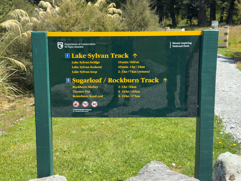 Lake Sylvan Track? Geradeaus, da gehts lang...