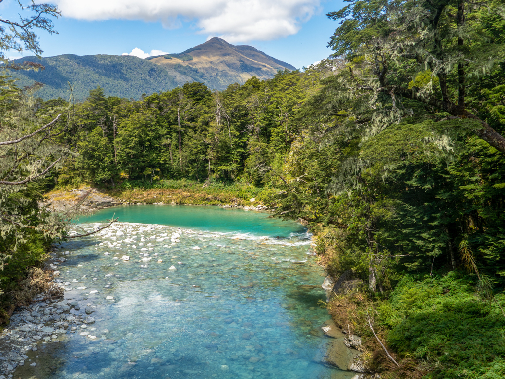 Türkisfarbener Routeburn River