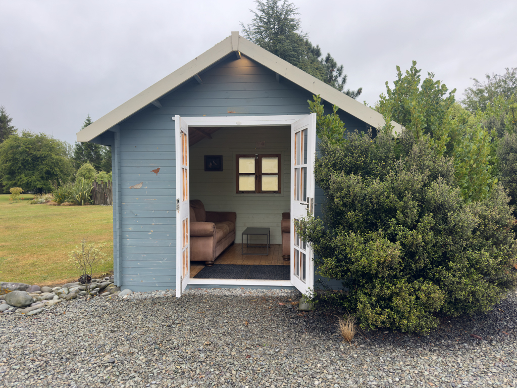 Kleine Lounge im Mossburn Country Park