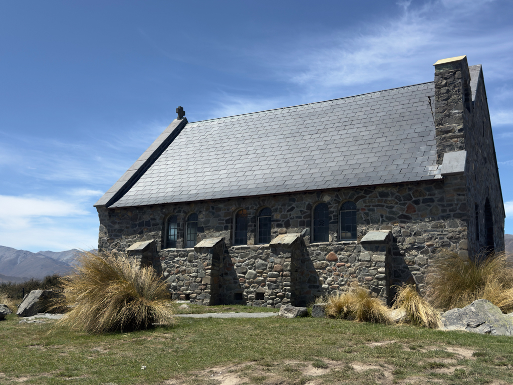 Die kleine, berühmte "The good Sheperd" Kapelle an Lake Tekapo