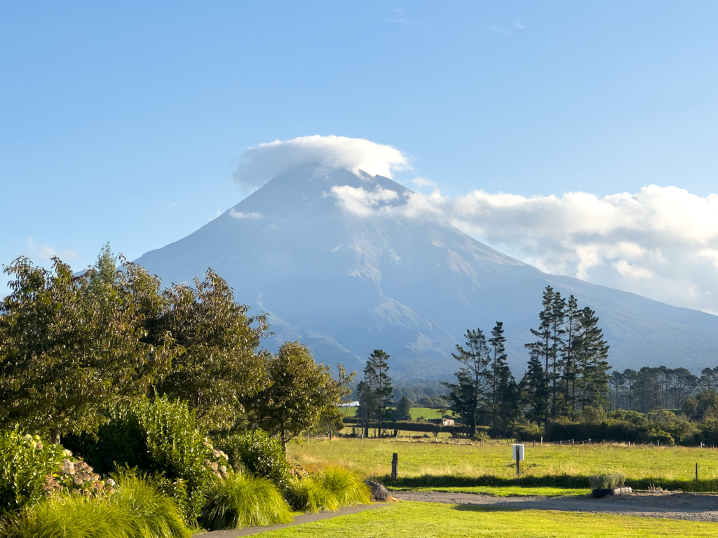 "Hut" auf Te Papakura o Taranaki / Mt. Taranaki
