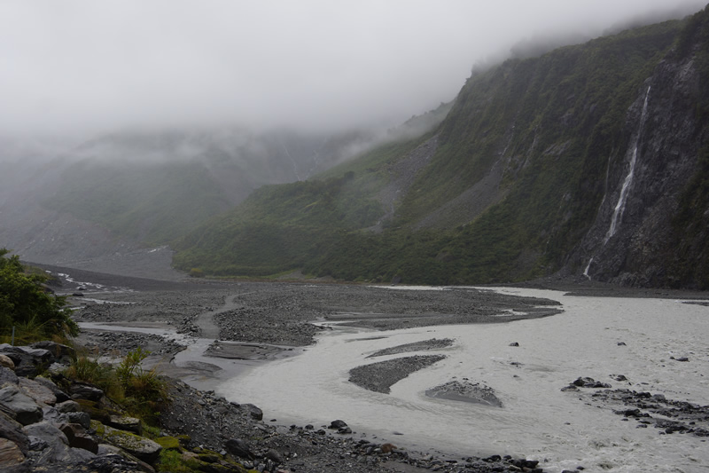 Starke Regenfälle im Tal des "Fuchs-Gletschers"