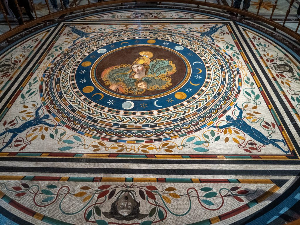 Bodenmosaik im Vatikanischen Museum
