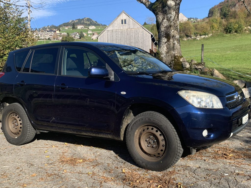 RAV 4