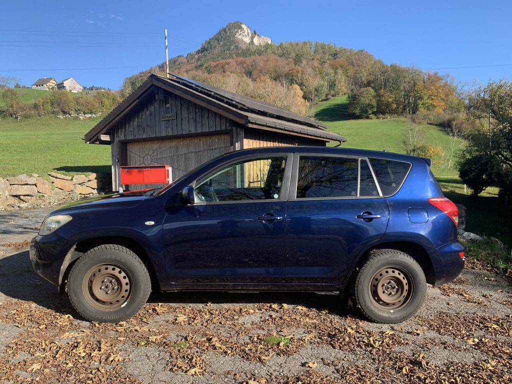 RAV 4