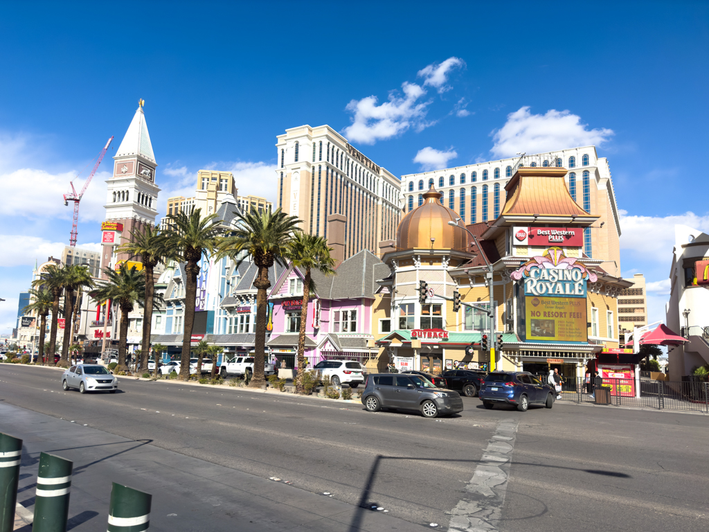 Mo_000010_20230405__img_5408 Las Vegas