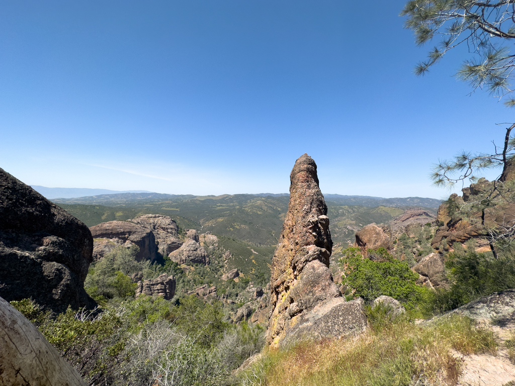 Pinnacles National Park, High Peaks - Bear Gulch Loop