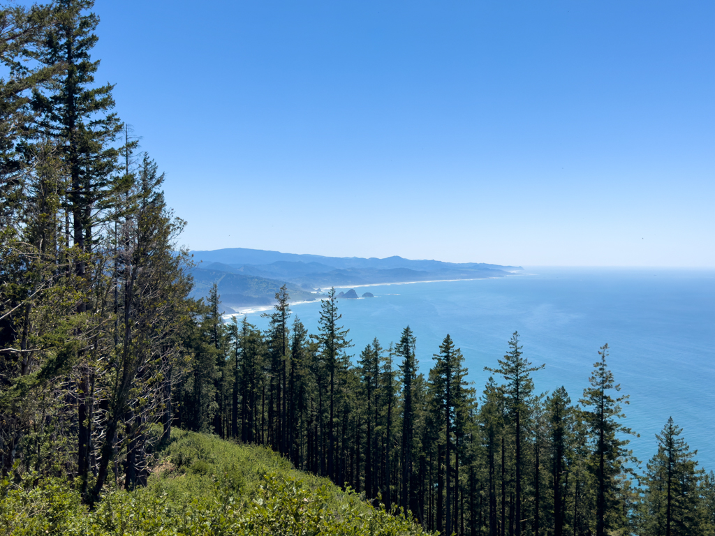 Aussicht auf das Meer vom Gipfel des Humbug Mountain