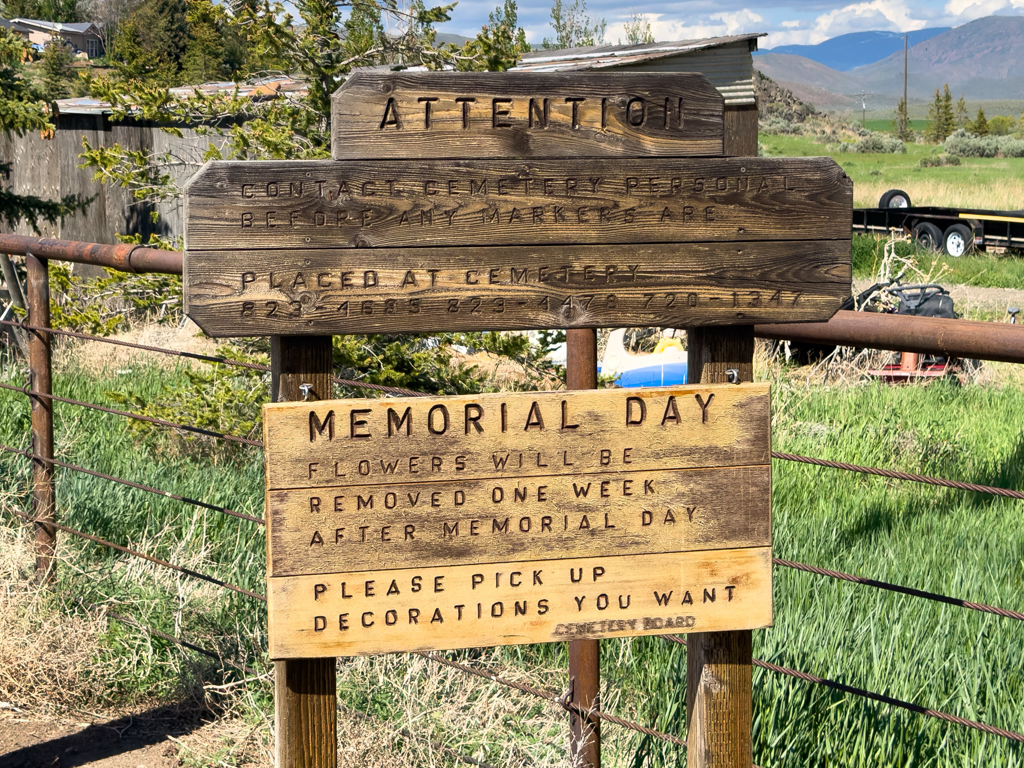 Memorial Day, geschmückter Friedhof in Carey, Idaho