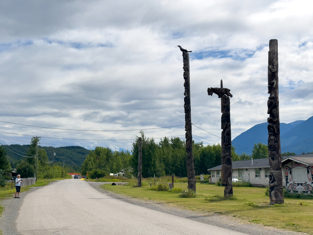 Totems in Kitwanga, BC, Kanada