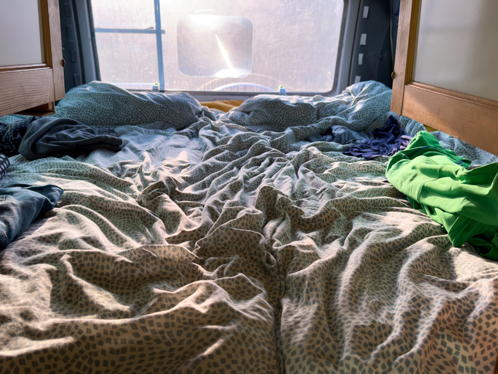 Abends um 22 h scheint noch die Sonne ins "Schlafzimmer"