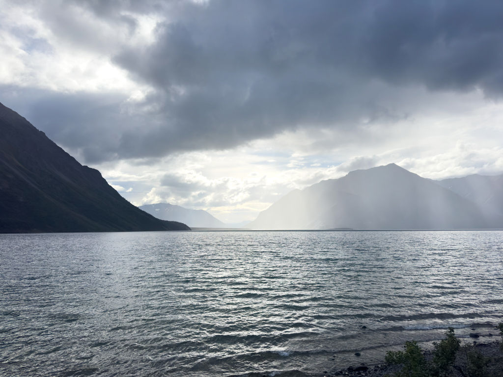 Gewitterstimmung am Kathleen Lake