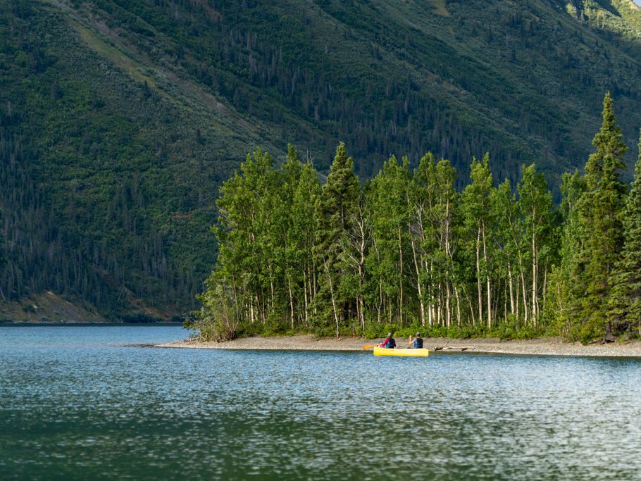 Kanuten auf dem Kathleen Lake