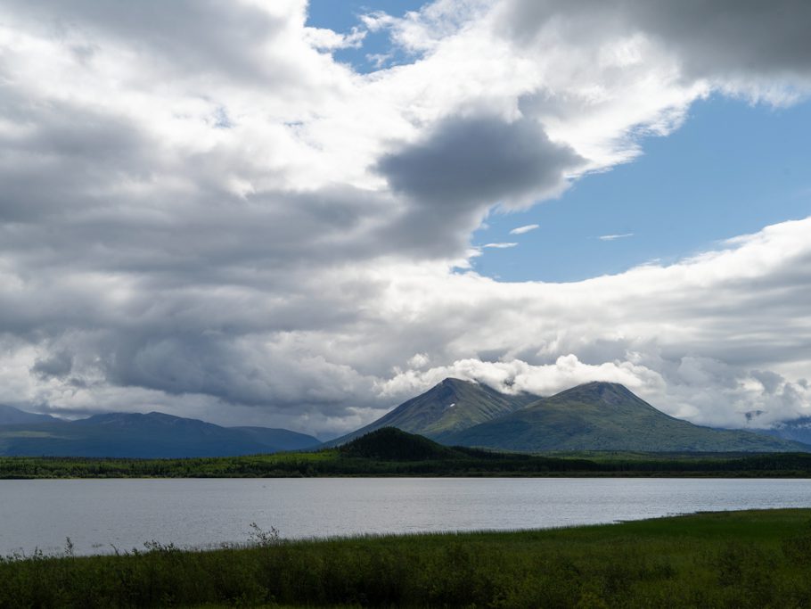 Dezadeash Lake