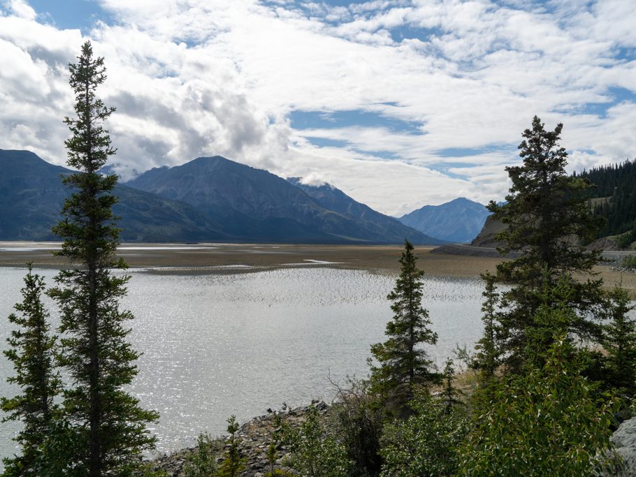 Zufluss zum Kluane Lake