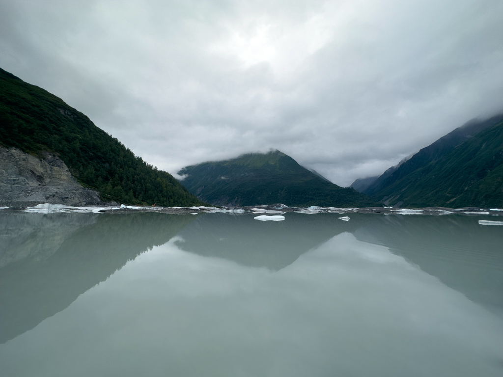 Valdez Glacier Lake