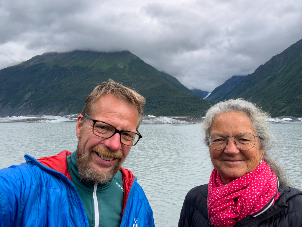 Valdez Glacier Lake