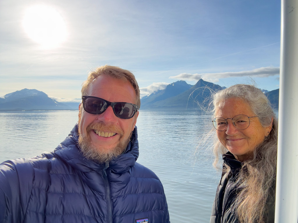 JoMa auf der Bootstour in Valdez