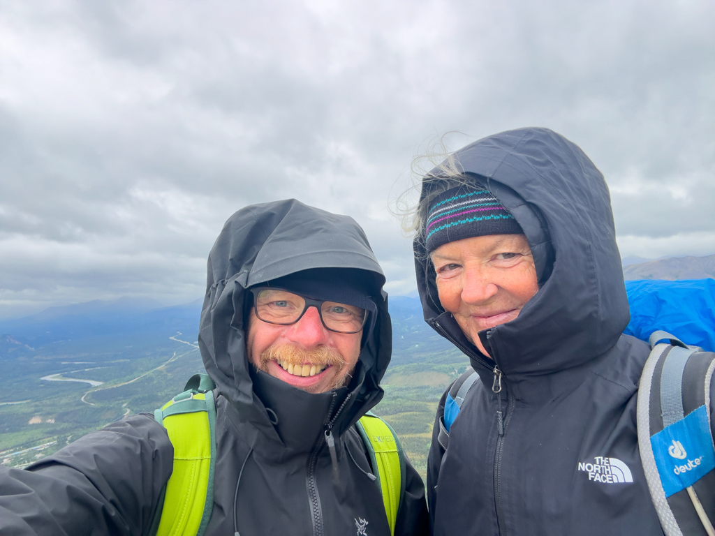 JoMa bläst der eisige Wind mit Chill-Effekt um die Ohren auf dem Mt. Healy