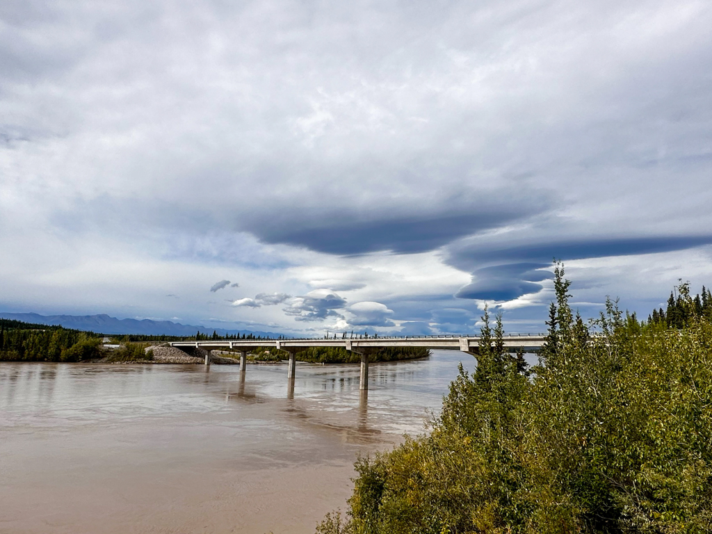 Brücke über den Tanana River, zwischen Tok und Tetlin Junction