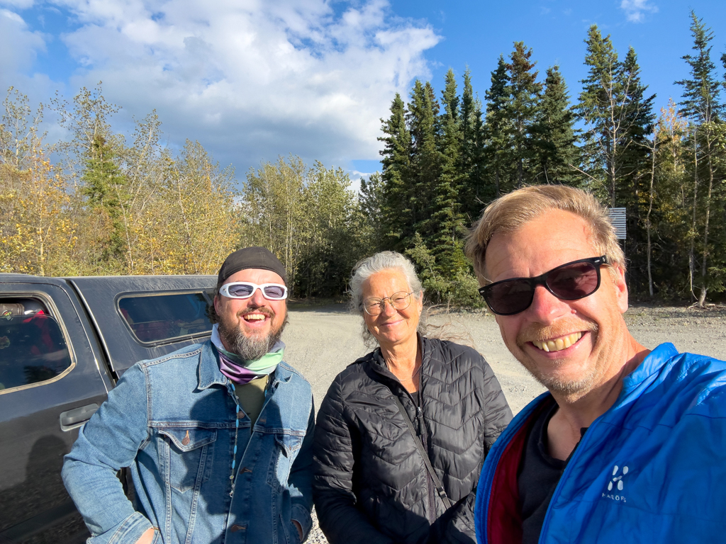 Chat mit dem Musiker Abe Drennan am Teslin Lake