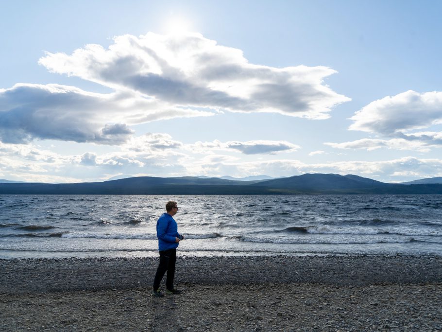 Jo am Teslin Lake