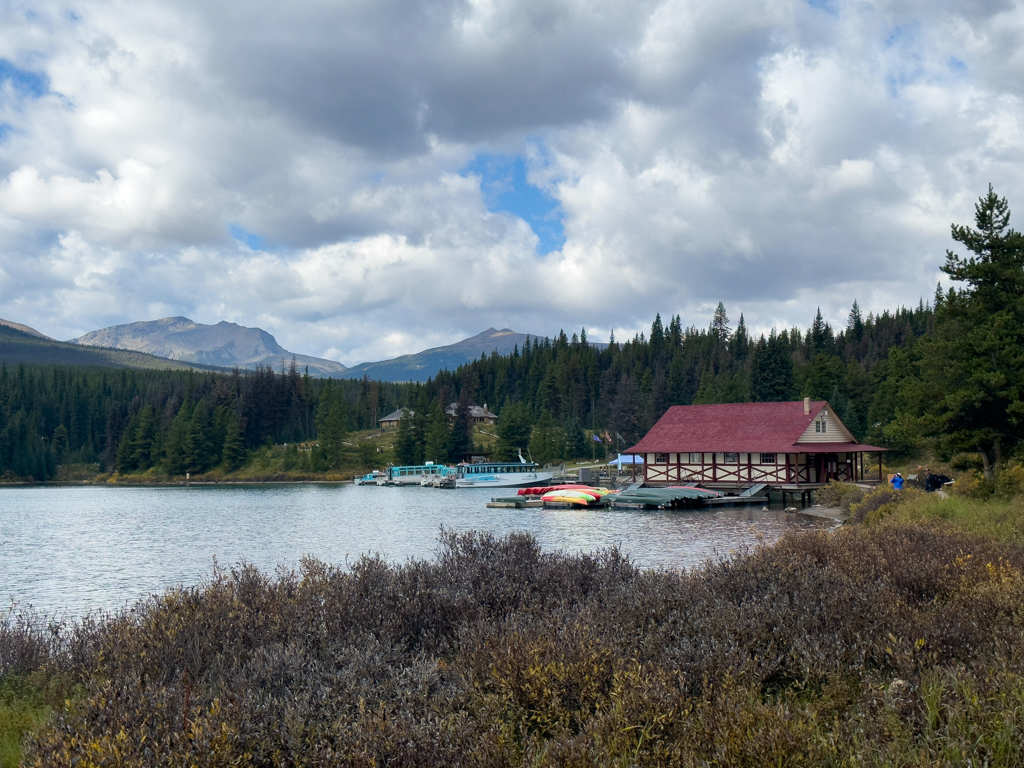 Maligne Lake