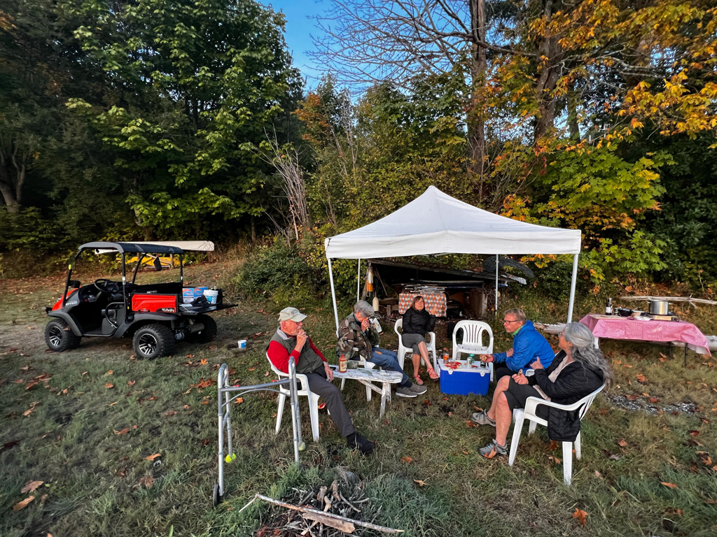 Suppen-Picknick am Meer am Henderson Inlet, Olympia