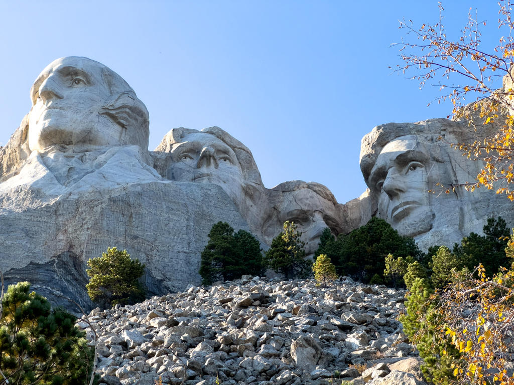 Was für berühmte Nasen (Mt. Rushmore Monument)!