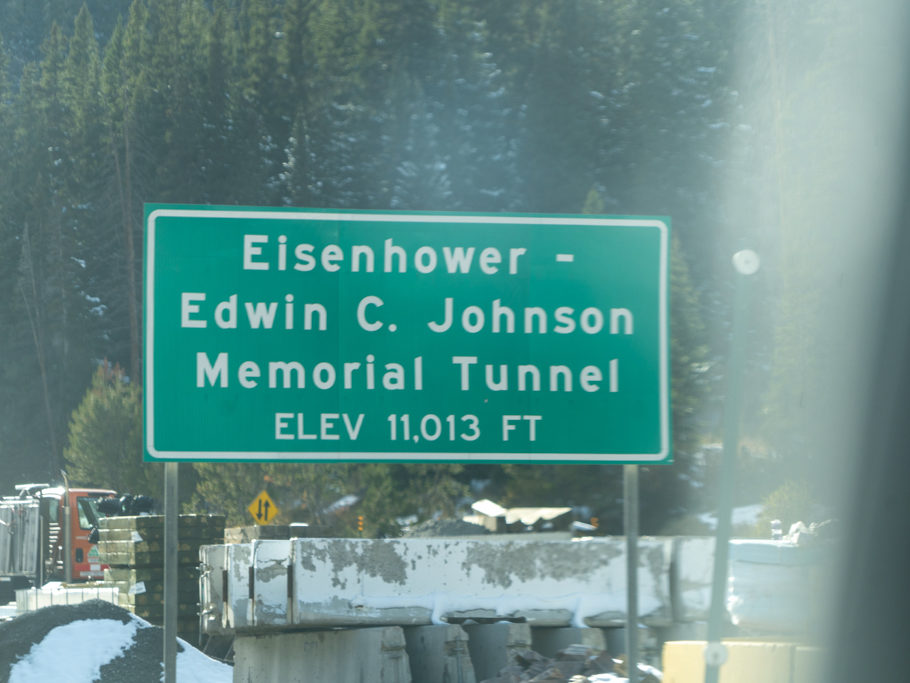 Eisenhower-Tunnel der Interstate 70, auf 11'013 Ft (3'401 m)