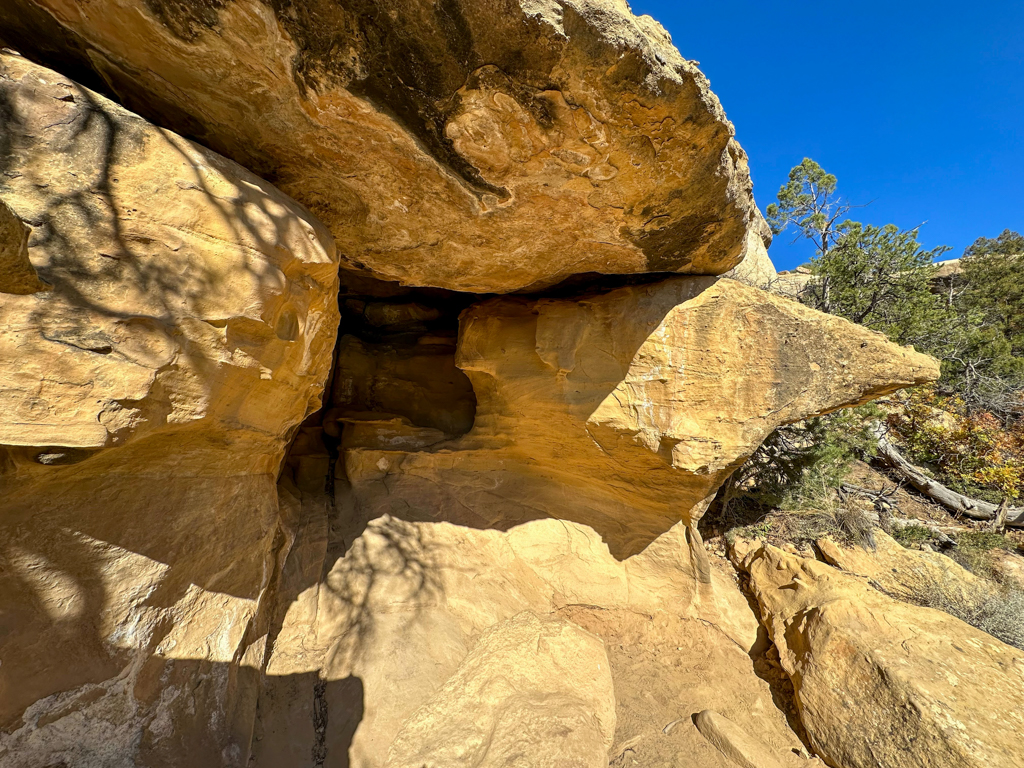 auf dem Weg zu den Petroglyphen