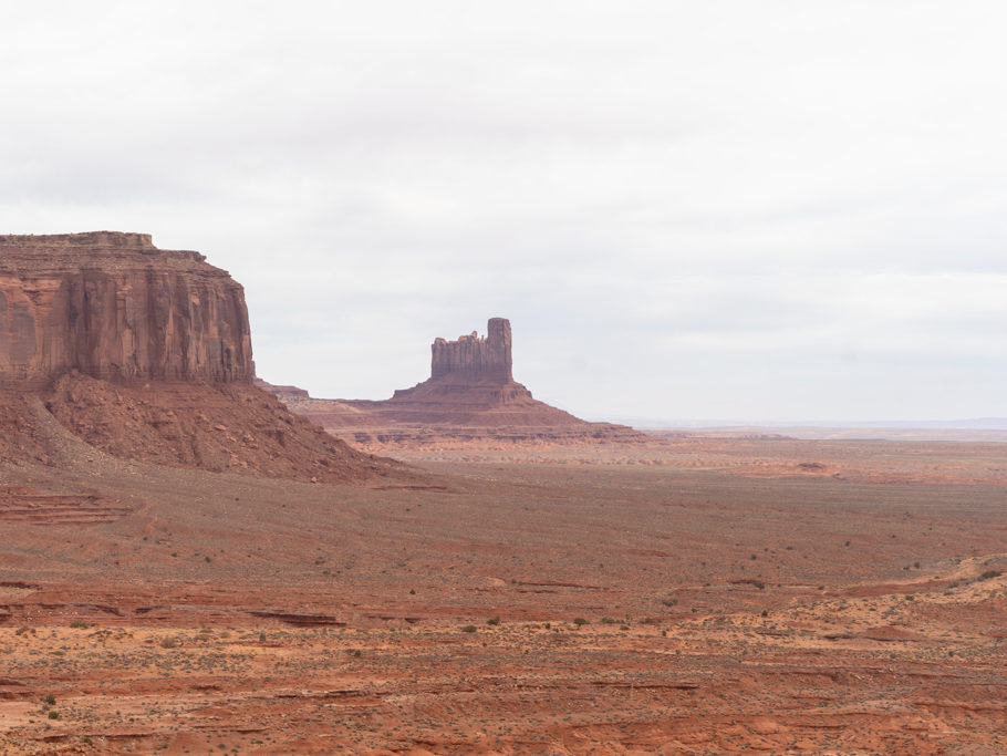 Castle Butte am Rand des Monument Valley