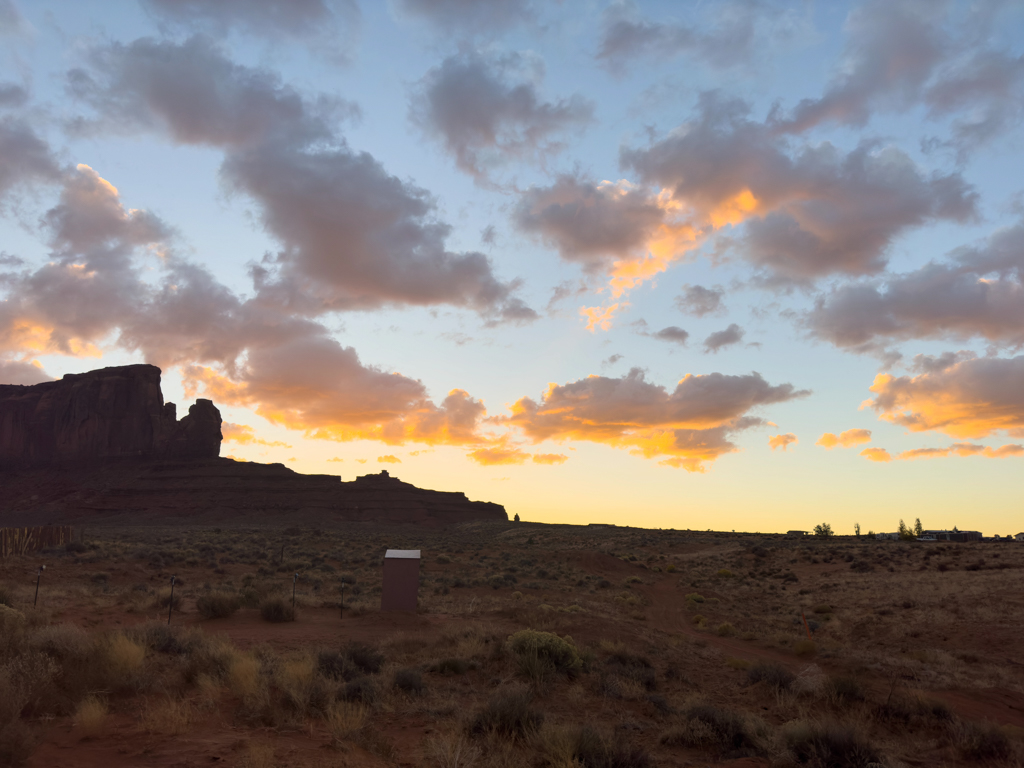 Abendstimmung bei uns am Chief's Campground im Monument Valley