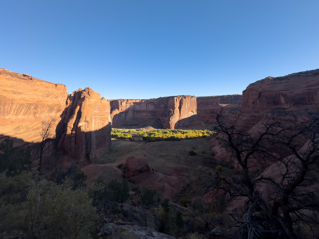 Frühmorgendlicher Blick in den Canyon de Chelly