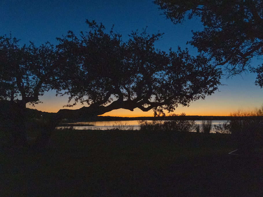 Abendhimmel kurz nach Sonnenuntergang am Brownwood Campground
