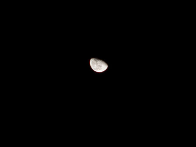 Wenn man genauer hinschaut: es ist abnehmender Mond
