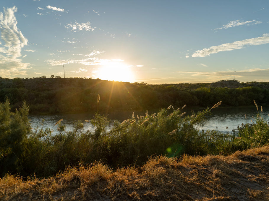 Sonnenuntergang am Rio Grande