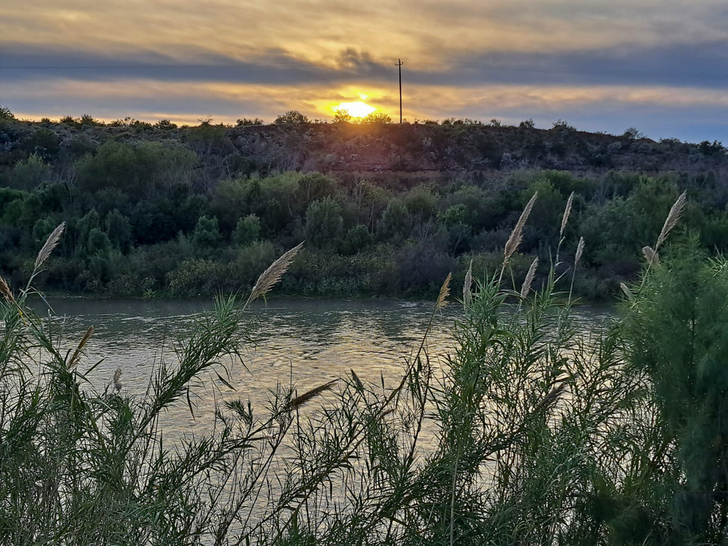 Sonnenuntergang am Rio Grande