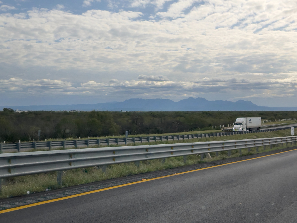 In der Ferne die Berge um Monterrey herum