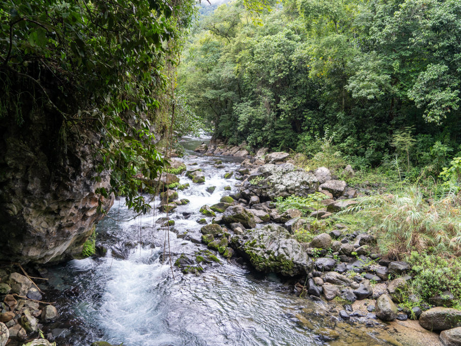 Zufluss oberhalb zum Puente de Dios