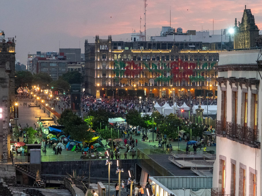 das allabendliche Treiben im Centrum von CDMX