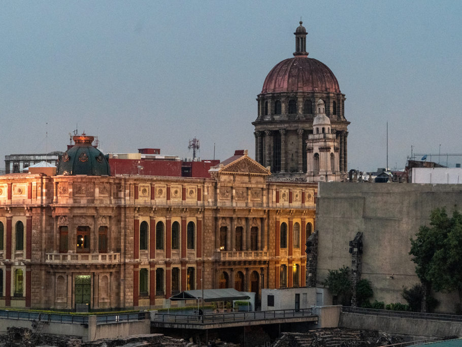 Blick auf die grosse Kathedrale in CDMX