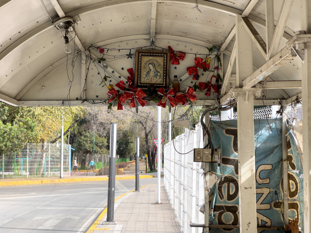 Madonnenbild auf unserem Busparklpatz in CDMX auf der Rückfahrt