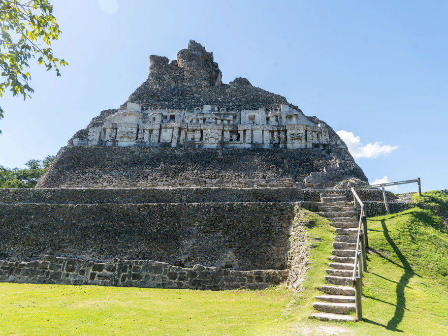 Tempel in den Ruinen von Xunantunich
