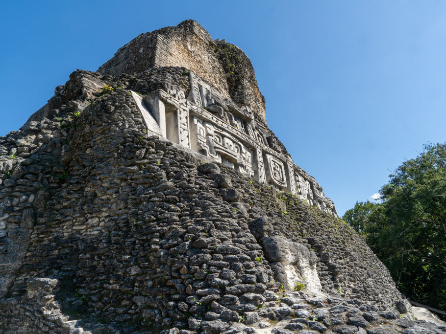 Tempel in den Ruinen von Xunantunich