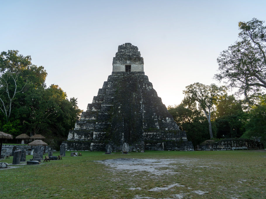 Temple 1 (Gran Jaguar), Gran Plaza