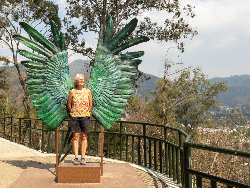 Ma, der Engel, auf dem Aussichtspunkt mit Blick auf Antigua