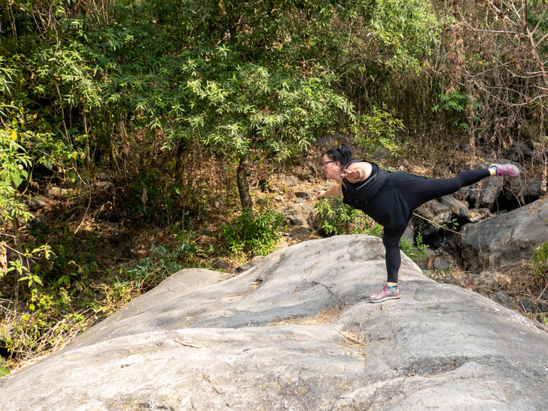 Andrea in einer gelungenen Yoga Pose